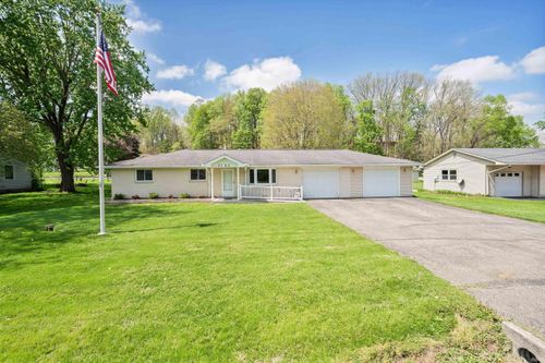 2102 S Flora Dr, Peru, IN, 46970-7298 | Card Image