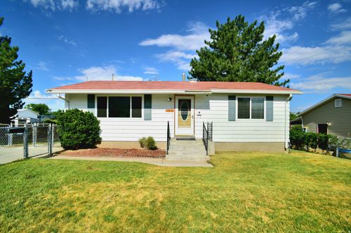 367 Overland Rd, Tooele, UT, 84074-1936 | Card Image