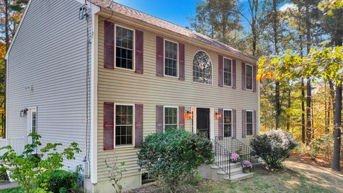 99 Breakneck Rd, Sturbridge, MA, 01566-1131 | Card Image