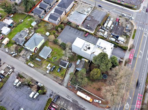 13502 Ambaum Blvd Sw, Burien, WA, 98146-3168 | Card Image