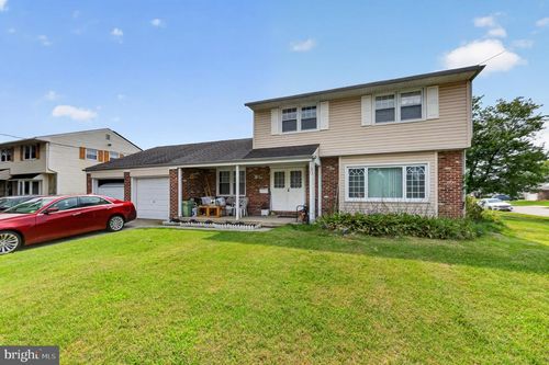 180 Swedesboro Ave, GIBBSTOWN, NJ, 08027-1666 | Card Image