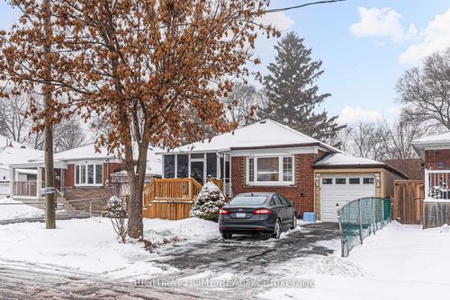 32 Century Dr, Scarborough, ON, M1K4J6 | Card Image
