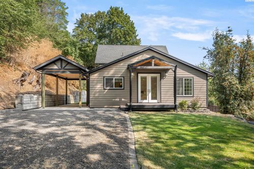 407 S Lake St, Colfax, WA, 99111-1973 | Card Image