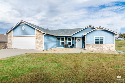 1001 Trey Place, St. George, KS, 66535 | Card Image