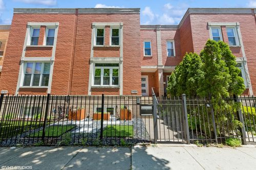 3125-3125 S Giles Avenue, Chicago, IL, 60616 | Card Image