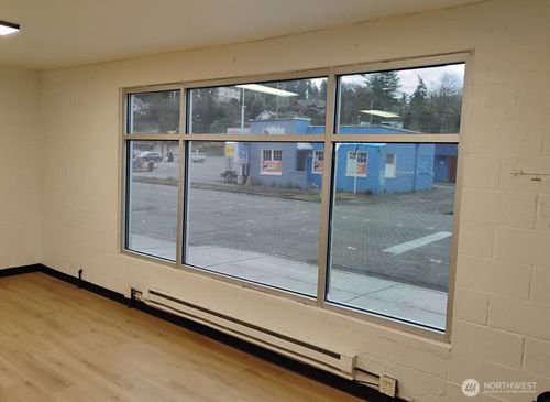 209 E Gowe St, Kent, WA, 98032-5919 | Card Image