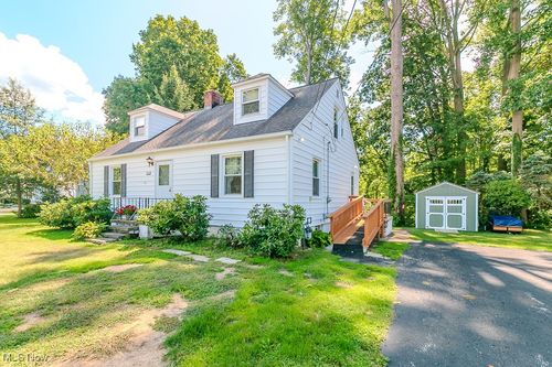 7718 Fairview Ave, Kirtland, OH, 44094-9245 | Card Image