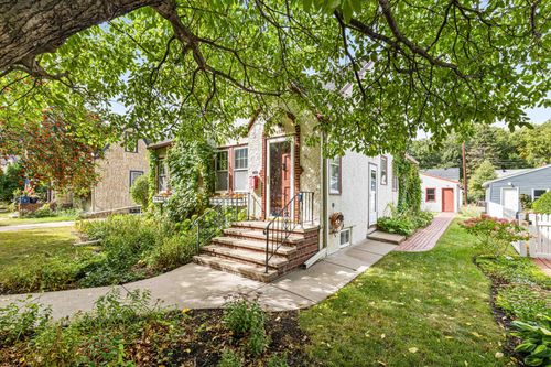 1322 3rd Street N, Fargo, ND, 58102 | Card Image