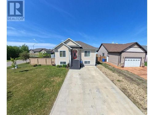 11704 97 St, Fort St. John, BC, V1J0E9 | Card Image