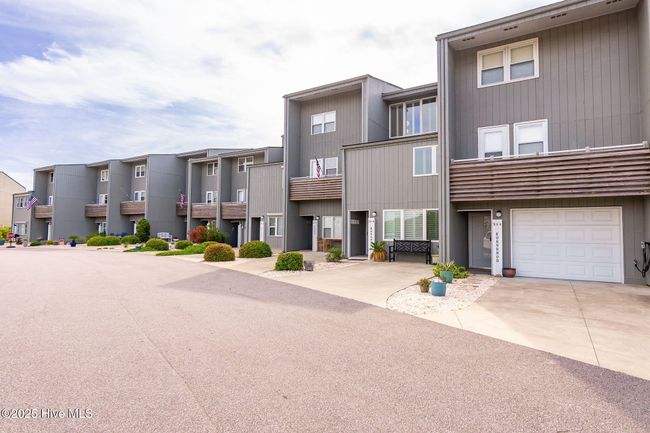 310-TAR-LANDING-VILLAS - 2106 E Fort Macon Rd, Condo with 3 bedrooms, 3 bathrooms and null parking in Atlantic Beach NC | Image 27
