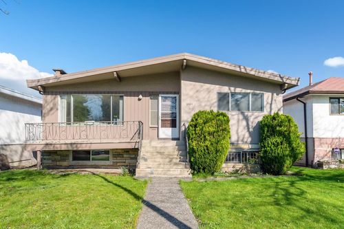6036 Knight St, Vancouver, BC, V5P2V5 | Card Image