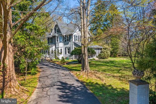 391 Kirk Ln, MEDIA, PA, 19063-2217 | Card Image