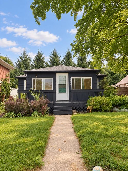 7171 Ne Wilkinson Drive Ne, Cannon Township, MI, 49341 | Card Image