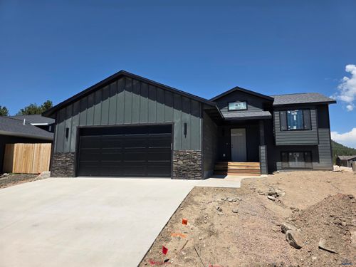 416 Nighthawk Dr, BOX ELDER, SD, 57719-8156 | Card Image