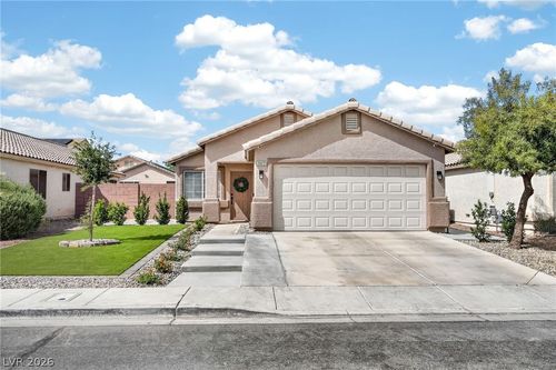 2422 Morocco Ave, North Las Vegas, NV, 89031-0945 | Card Image
