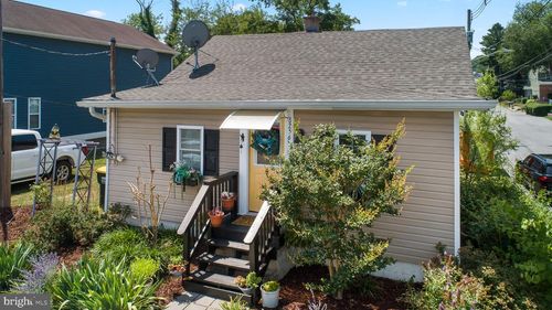 8256 D St, CHESAPEAKE BEACH, MD, 20732-3349 | Card Image