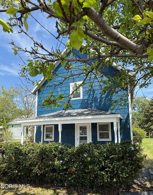 207 S Findlay Pike, Portage, OH, 43451-8811 | Card Image