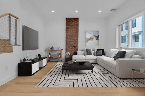 23 Haynes St, Boston, MA, 02128-2701 | Card Image