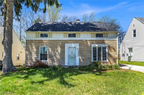 20117 Butternut Ln, Warrensville Heights, OH, 44128-2815 | Card Image