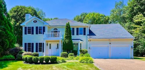 8 Pilgrim Rd, Ashland, MA, 01721-3029 | Card Image