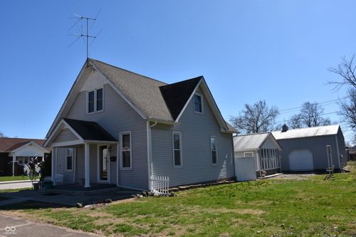 789 E Jackson St, Martinsville, IN, 46151-2033 | Card Image