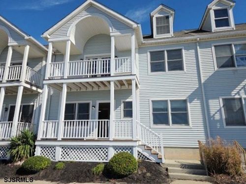 30 Clipper Court Ct, Atlantic City, NJ, 08401-2835 | Card Image