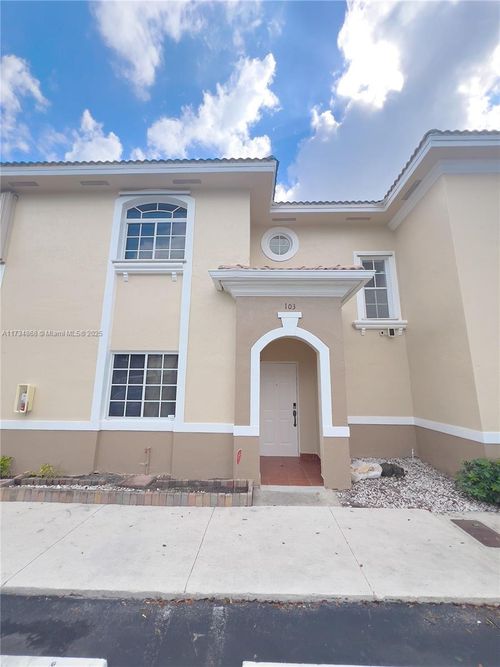 apt-103-7230 Nw 174th Ter, Hialeah, FL, 33015-7265 | Card Image