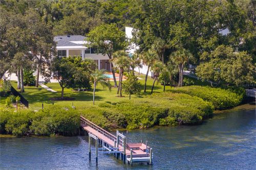 234 Driftwood Rd Se, St Petersburg, FL, 33705-2846 | Card Image