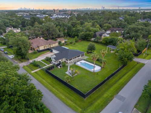 9115 Poco Rd, Houston, TX, 77080-5551 | Card Image