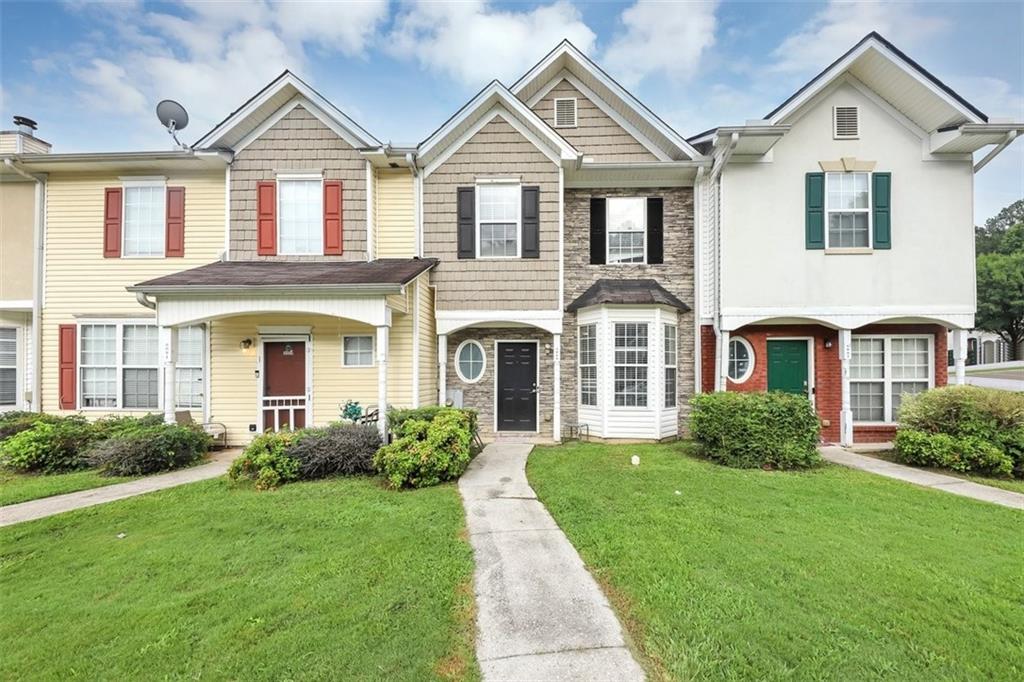 Camden Forrest Cv, Riverdale, GA 30296