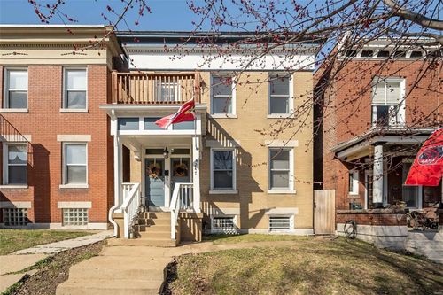 4247 Cleveland Ave, Saint Louis, MO, 63110-3504 | Card Image