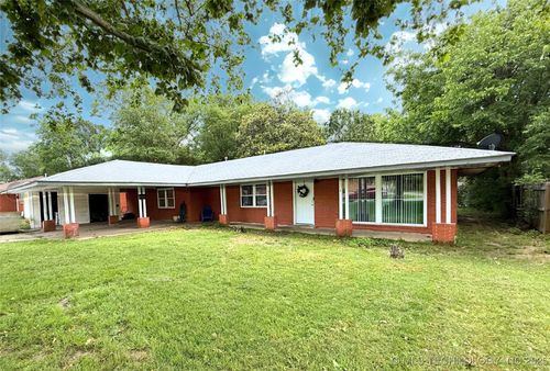 912 Elm St, Ardmore, OK, 73401-1334 | Card Image
