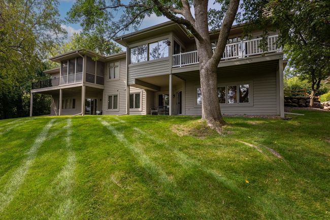 8991 Ferndale Ln, Townhouse with 2 bedrooms, 3 bathrooms and null parking in Eden Prairie MN | Image 42