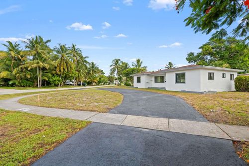 540 E Evanston Cir, Fort Lauderdale, FL, 33312-1931 | Card Image