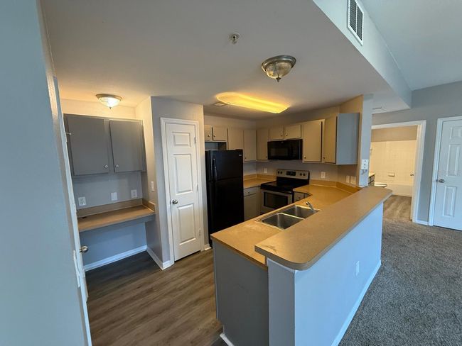 APT-307 - 2015 Erving Cir, Condo with 2 bedrooms, 2 bathrooms and null parking in OCOEE FL | Image 18