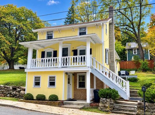 22 Continental Rd, Cornwall, NY, 12518-2114 | Card Image