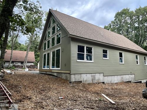 187 Deer Trail Dr, Hawley, PA, 18428-4024 | Card Image