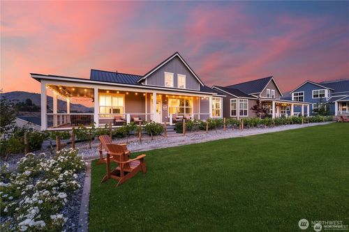 250 Bobcat Ln, Chelan, WA, 98816-6104 | Card Image