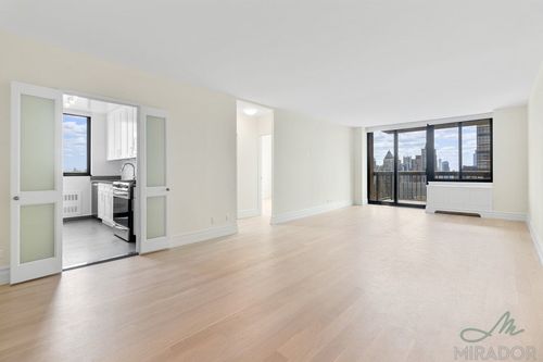 46g-145 W 67th St, New York, NY, 10023-5943 | Card Image