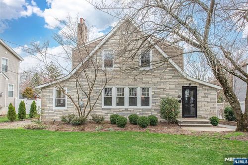 446 Lincoln Avenue, Wyckoff, NJ, 07481 | Card Image