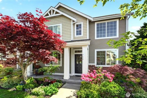738 24th Avenue Sw, Puyallup, WA, 98373 | Card Image