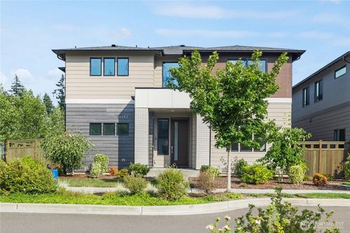 33352 Holly Ave Se, Black Diamond, WA, 98010-5101 | Card Image