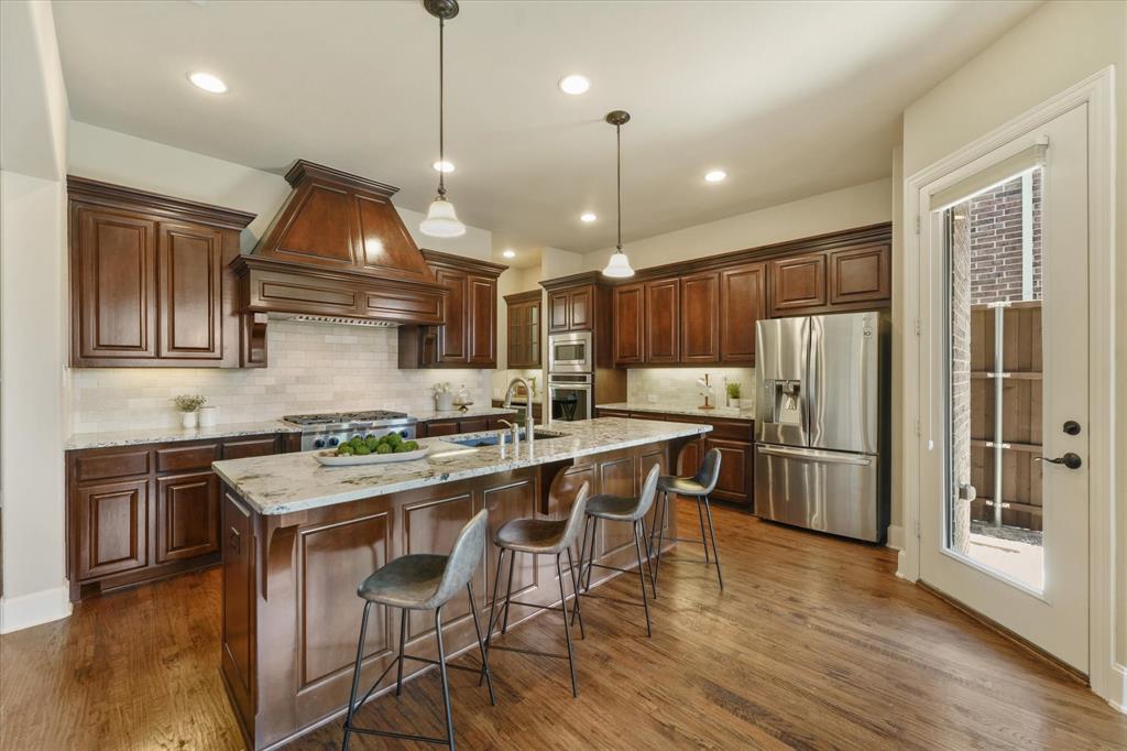 Sir Torin Ln, Lewisville, TX 75056