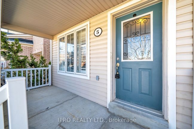 5 Fenton St, House other with 4 bedrooms, 3 bathrooms and 1 parking in Ajax ON | Image 4