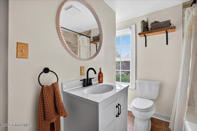 1575 New Scotland Rd, House other with 4 bedrooms, 3 bathrooms and 10 parking in Slingerlands NY | Image 36
