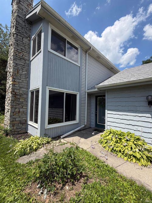 4505 Brookshire Cir, Fort Wayne, IN, 46835-4434 | Card Image