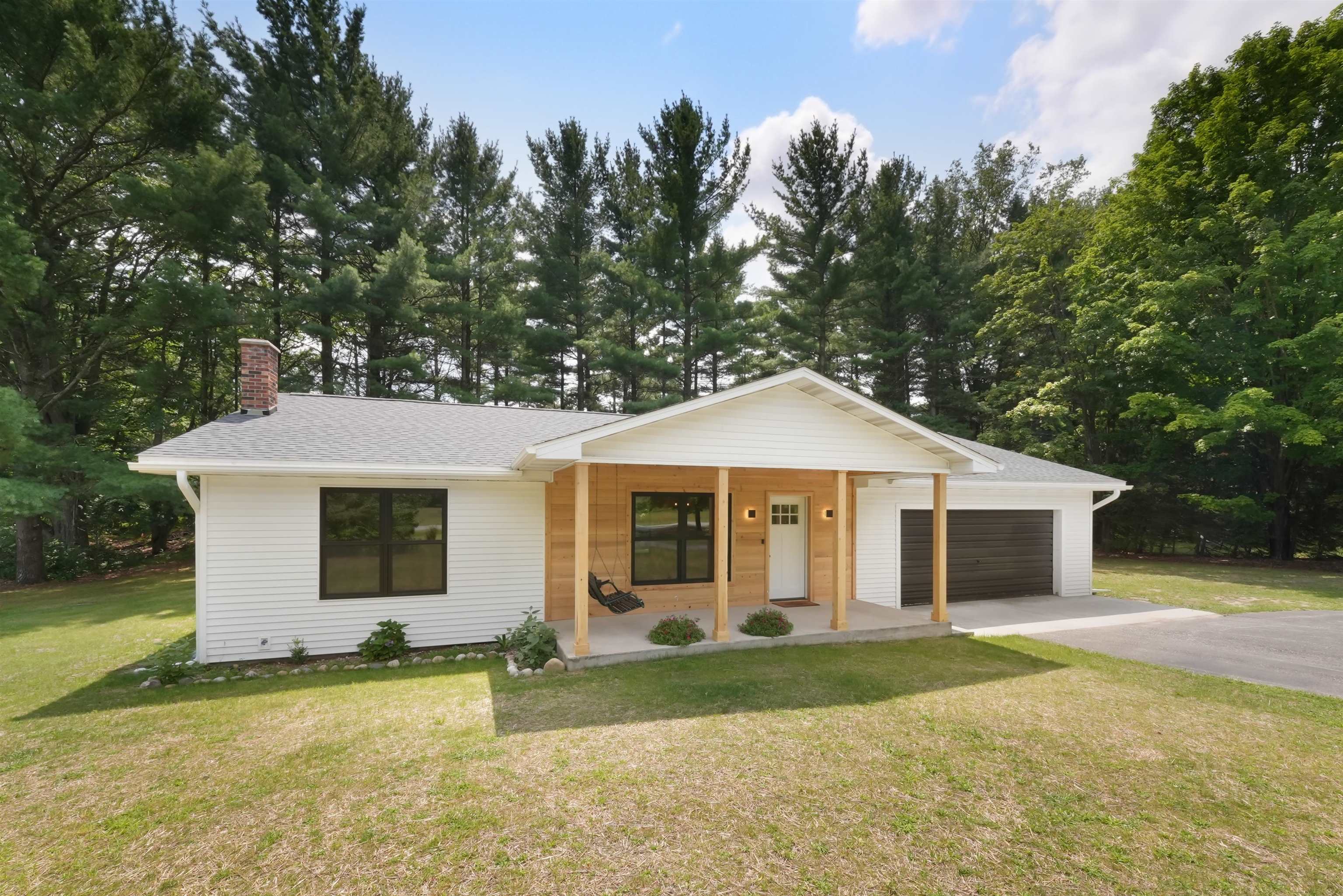 Cadillac Rd, Cadillac, MI 49601