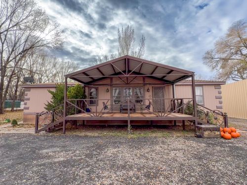 4 Bueno Suerte, Belen, NM, 87002-8206 | Card Image