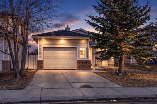 120 Creek Gardens Pl Nw, Airdrie, AB, T4B2P7 | Card Image