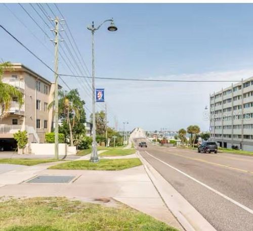 apt-b6-2950 W Bay Dr, BELLEAIR BLUFFS, FL, 33770-2640 | Card Image